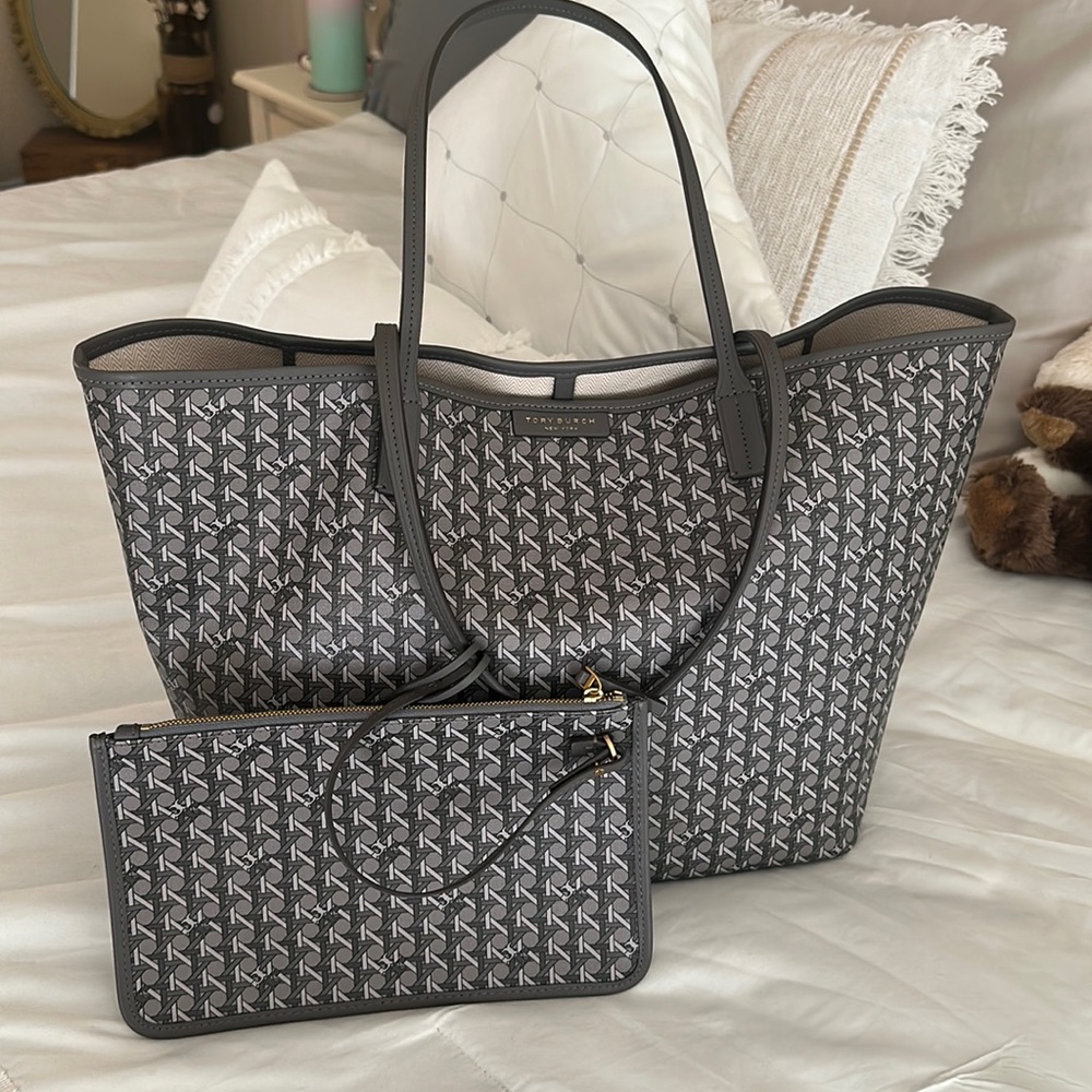Tory Burch ever ready open tote!